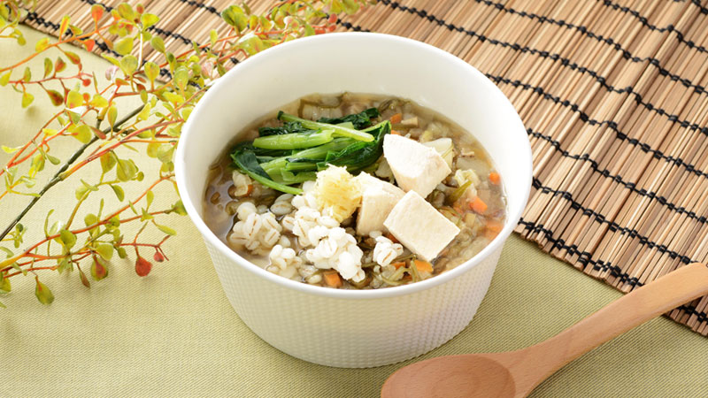 阿波尾鶏と高知県産生姜の野菜スープ