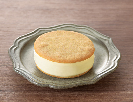 関牛乳のバタークリームサンド