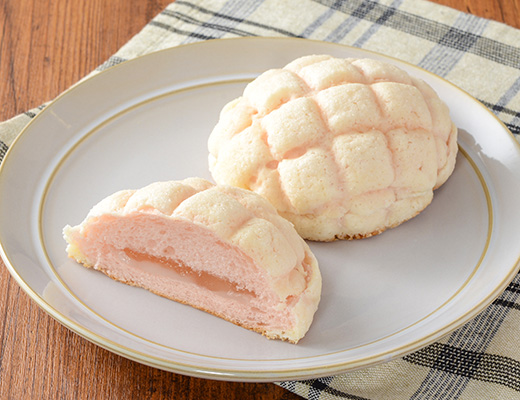 サクッ!ぷるっ!山梨県産白桃のジャム&わらび餅のメロンパン