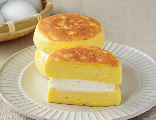 Uchi Café 厚焼きスフレ 奥久慈卵の卵黄入りカスタードクリーム