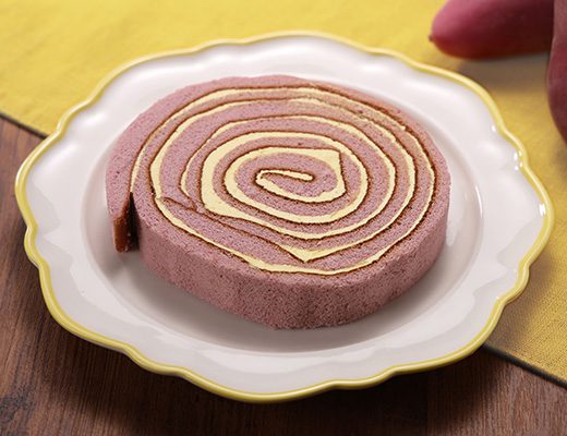 おいものうずまきロールケーキ（富の川越いも入りクリーム）