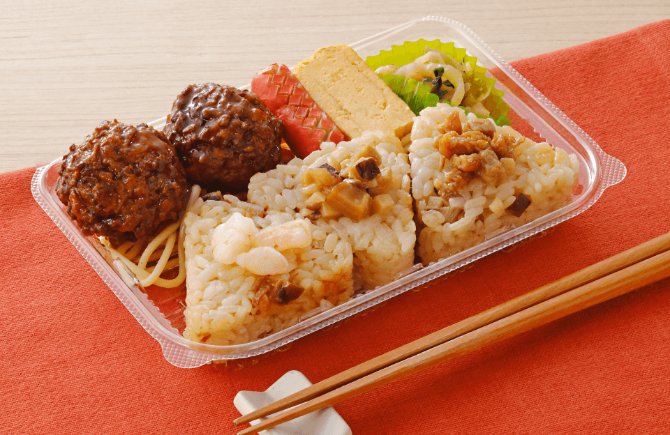 南京町監修 おにぎり弁当（中華おこわ風）