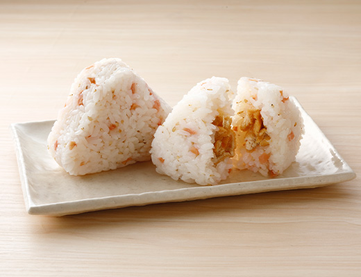 白ごまと新生姜のさかさいなり（味付刻みおあげさん入り）