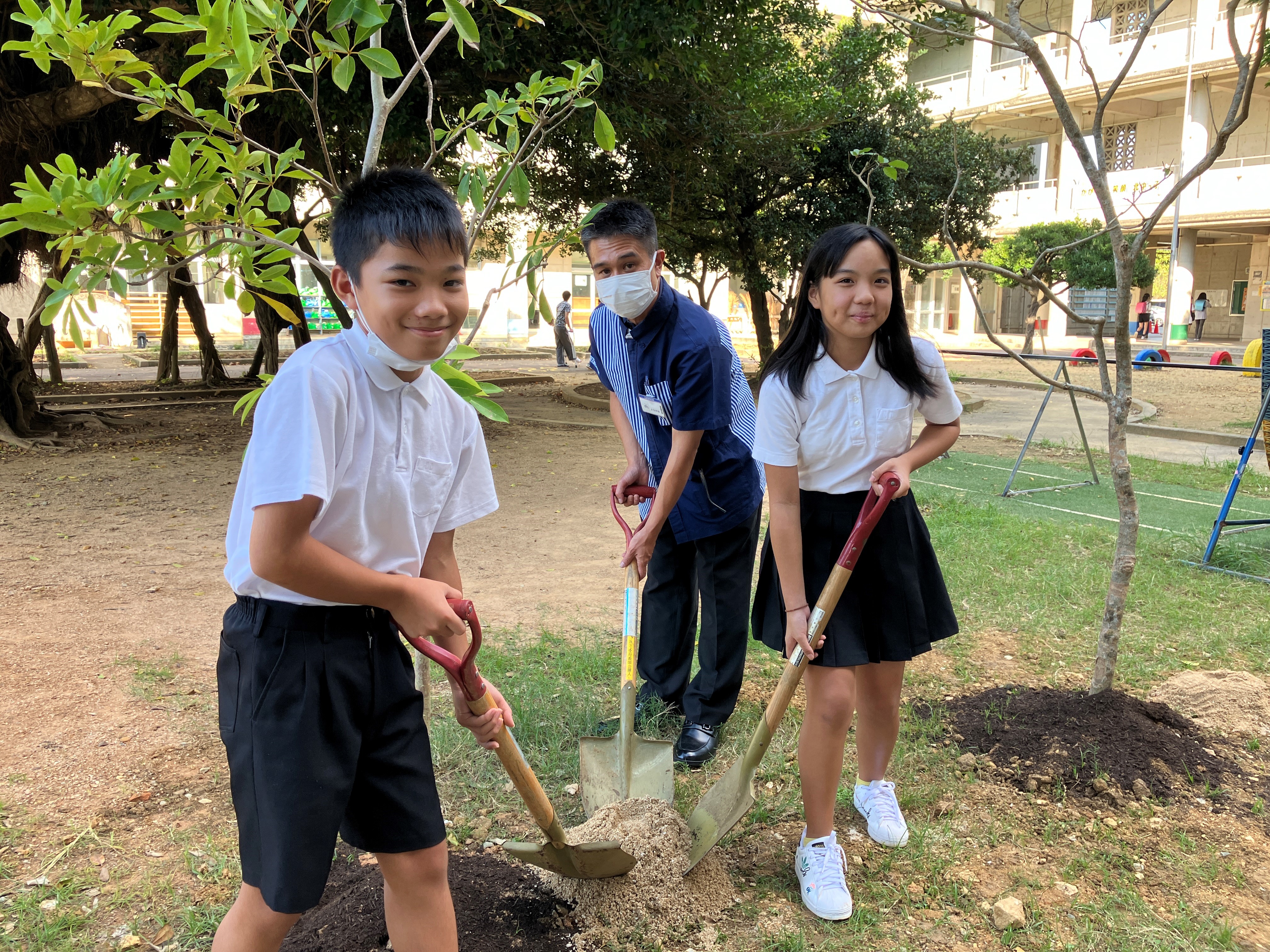 沖縄県北中城村立北中城小学校