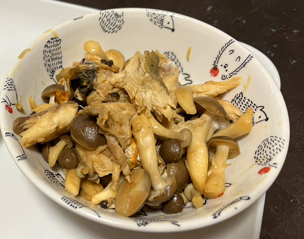 きのこと塩サバ炒め　完成