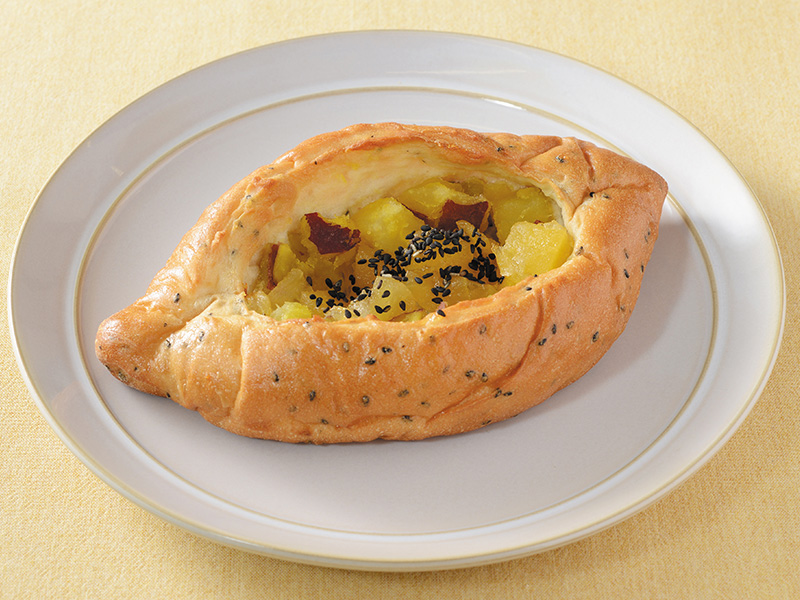 ゴロっと！りんごとさつまいものパン
