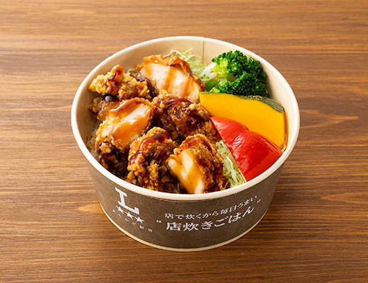 彩り野菜と鶏から揚げの甘酢たれ丼