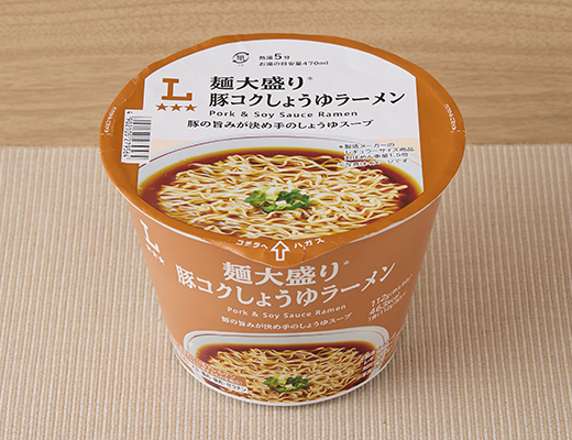 麺大盛り　豚コクしょうゆラーメン