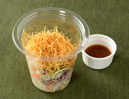パリパリ麺のサラダ