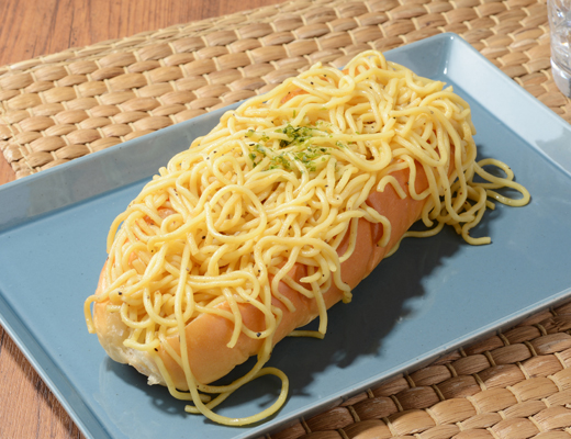 具！パン　塩焼きそば