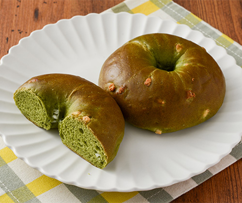 むぎゅっとベーグル　抹茶＆ホワイトチョコチップ