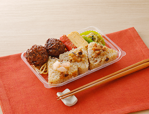 南京町監修　おにぎり弁当