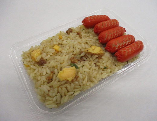 チャーハン赤ウインナー弁当